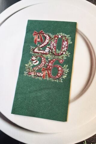 2026 Yazılı Yılbaşı Çiçekleri Tasarım Yeşil Yılbaşı Peçetesi 12li Paket