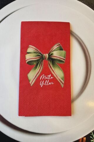 Zarif Yeşil Fiyonk Mutlu Yıllar Yazılı Kırmızı Yılbaşı Peçeteli 12li Kırmızı Peçete