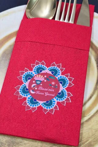 Kumaş Dokulu Cepli Kırmızı Peçete Etnik Desen Konsept Kına Konsept