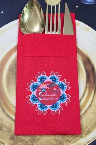 Kumaş Dokulu Cepli Kırmızı Peçete Etnik Desen Konsept Kına Konsept