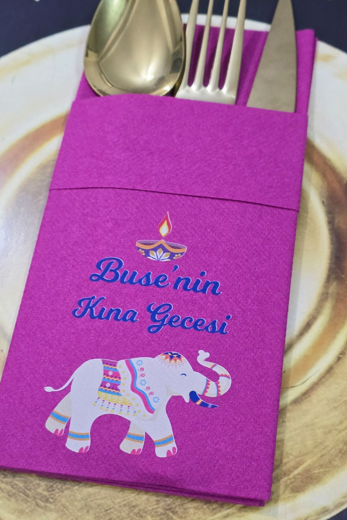 Kumaş Dokulu Cepli Fuşya Peçete Etnik Fil Kına Konsept