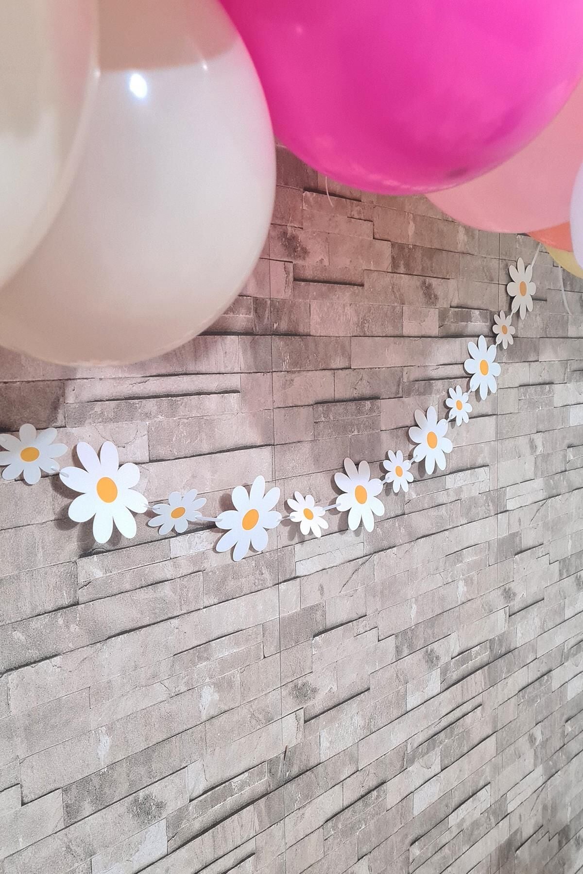 Papatya Şekilli Duvar Süsü Banner Papatya Konsept