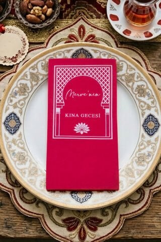 Etnik Çerçeveli Kına Konsept Baskılı Kırmızı Peçete