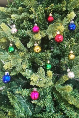 12 Adet 3cm Yılbaşı Ağaç Süsü Disko Topu Şekilli Çok Renkli Yılbaşı Ağaç Süs Topları