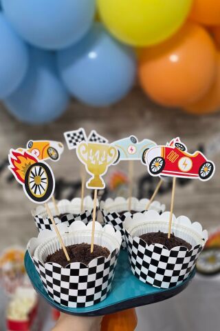 Yarış Konsepti Siyah Beyaz Dama Desen Cupcake Sargısı 10'lu