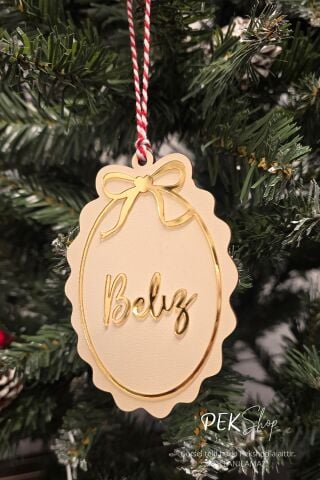 İsme Özel Gold Fiyonk Tasarım İsimli Yılbaşı Ağaç Süsü