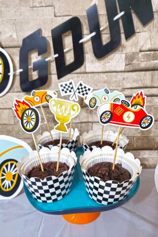 Retro Yarış Arabaları Konsept Kürdan Süsleri Cupcake Süsleri Lüks Büyük Boy 10lu Paket