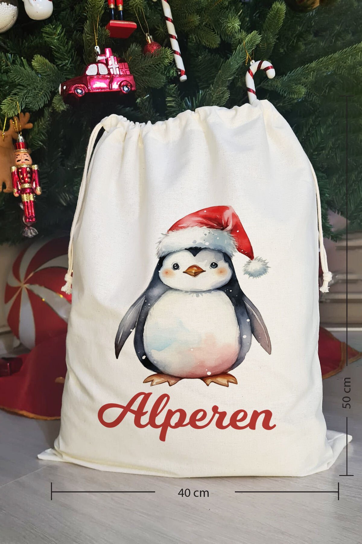 Noel Baba Şapkalı Penguen İsme Özel Yılbaşı Hediye Kesesi