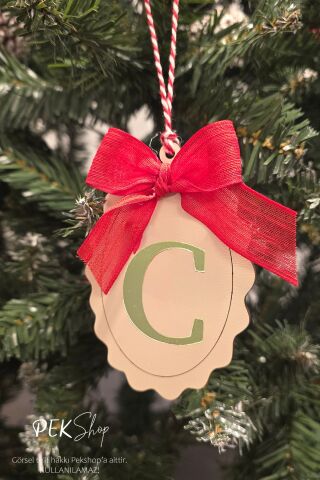 Baş Harfli Fiyonklu Yılbaşı Ağaç Süsü - Gold Baş Harf Kırmızı Fiyonk Kurdele Yeni Yıl Süsü