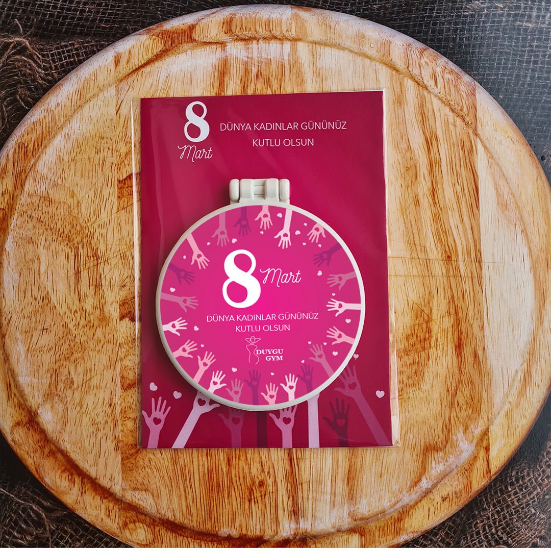 Pembe Eller Hediyelik Ayna Kadınlar Günü Hediyesi Logo Baskılı