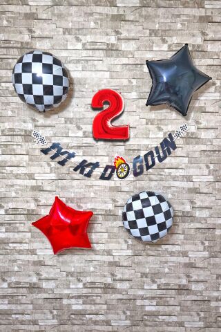 Yarış Temalı Doğum Günü Parti Seti Yaş Balonlu Bannerlı Doğum Günü Süsleme Seti 2