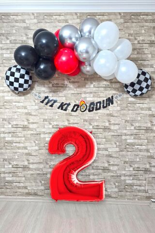 Yarış Temalı Doğum Günü Parti Seti 100cm Yaş Balonlu Bannerlı Doğum Günü Süsleme Seti 2