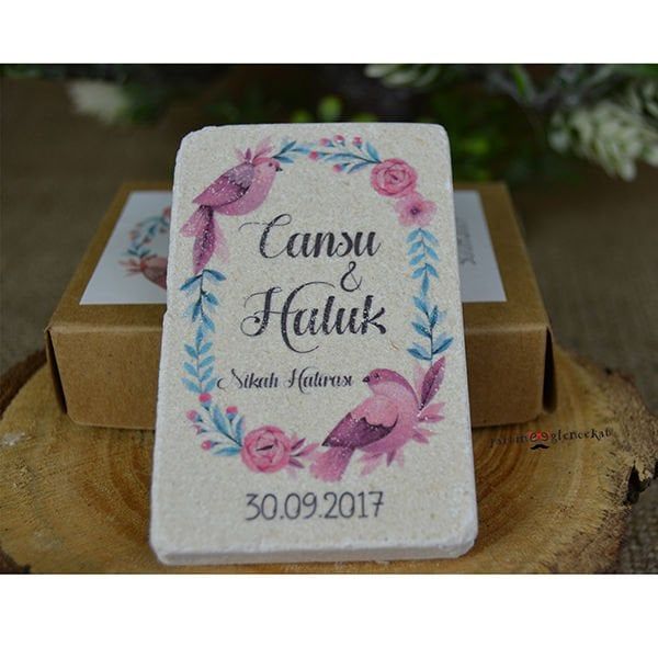 Pembe Çiçekler Kuşlar Konsept Baskılı Taş Magnet Kutusuz