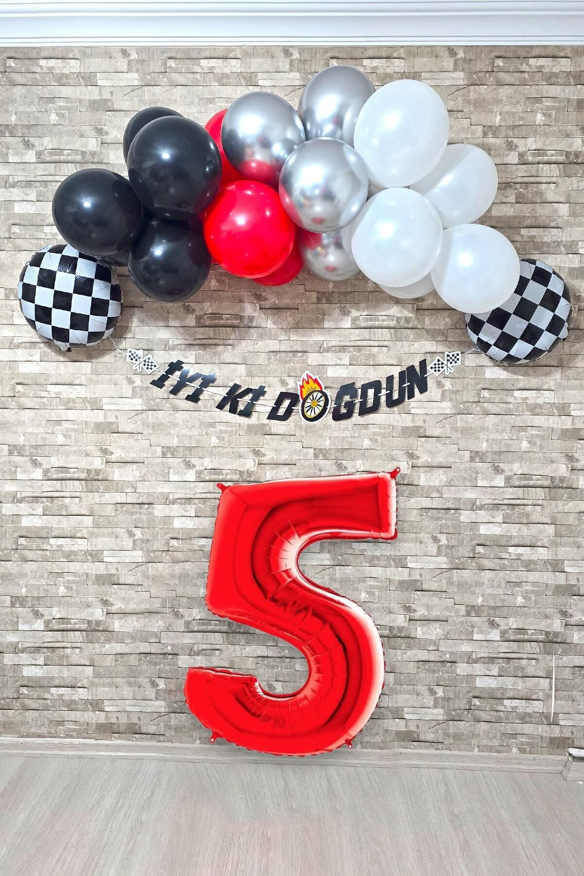 Yarış Temalı Doğum Günü Parti Seti 100cm Yaş Balonlu Bannerlı Doğum Günü Süsleme Seti 5