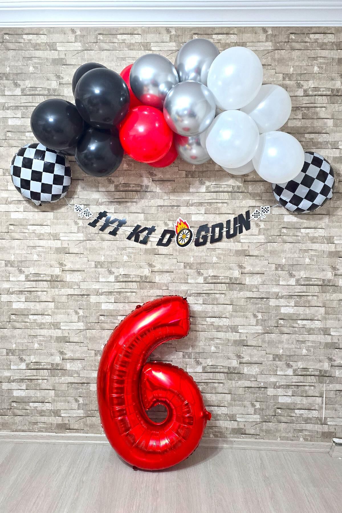 Yarış Temalı Doğum Günü Parti Seti 100cm Yaş Balonlu Bannerlı Doğum Günü Süsleme Seti 6