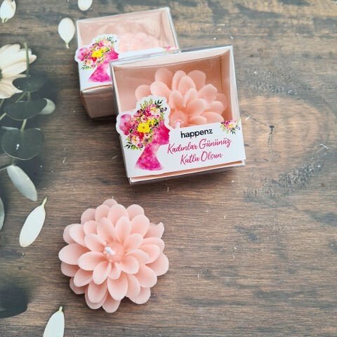 Lotus Mum Özel Kesim Kutulu Pembe Renk Kadınlar Günü Hediyesi