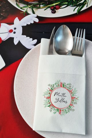 Kumaş Dokulu Mutlu Yıllar Yazılı Yılbaşı Sofrası - Yeni Yıl Peçetesi