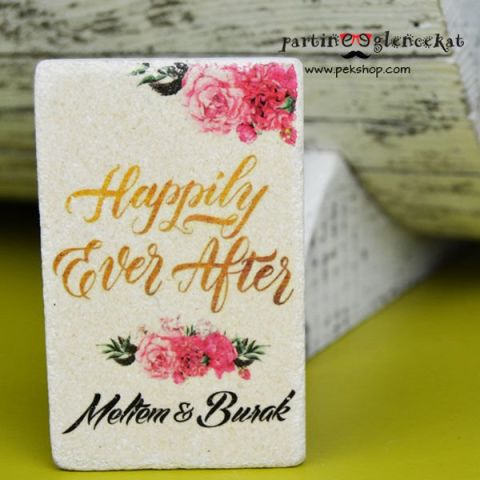 İsim Yazılı Happily Ever After Taş Magnet Şeffaf Kapaklı Kraft Kutu