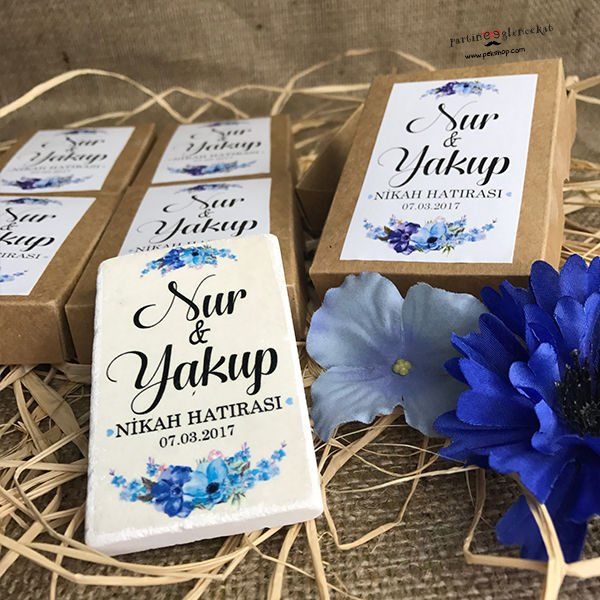 Mavi Çiçek Konseptli Doğal Taş Magnet Şeffaf Kapaklı Kraft Kutu