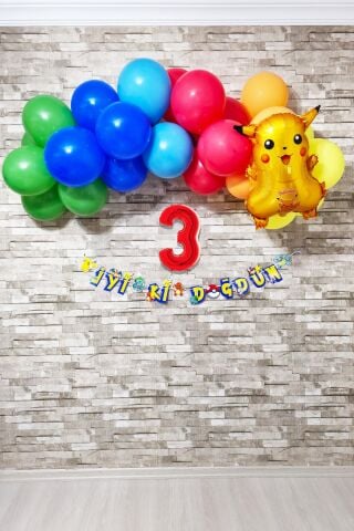 Pokemon Temalı Doğum Günü Parti Seti Yaş Balonlu Bannerlı Pokemon Doğum Günü Süsleme Seti