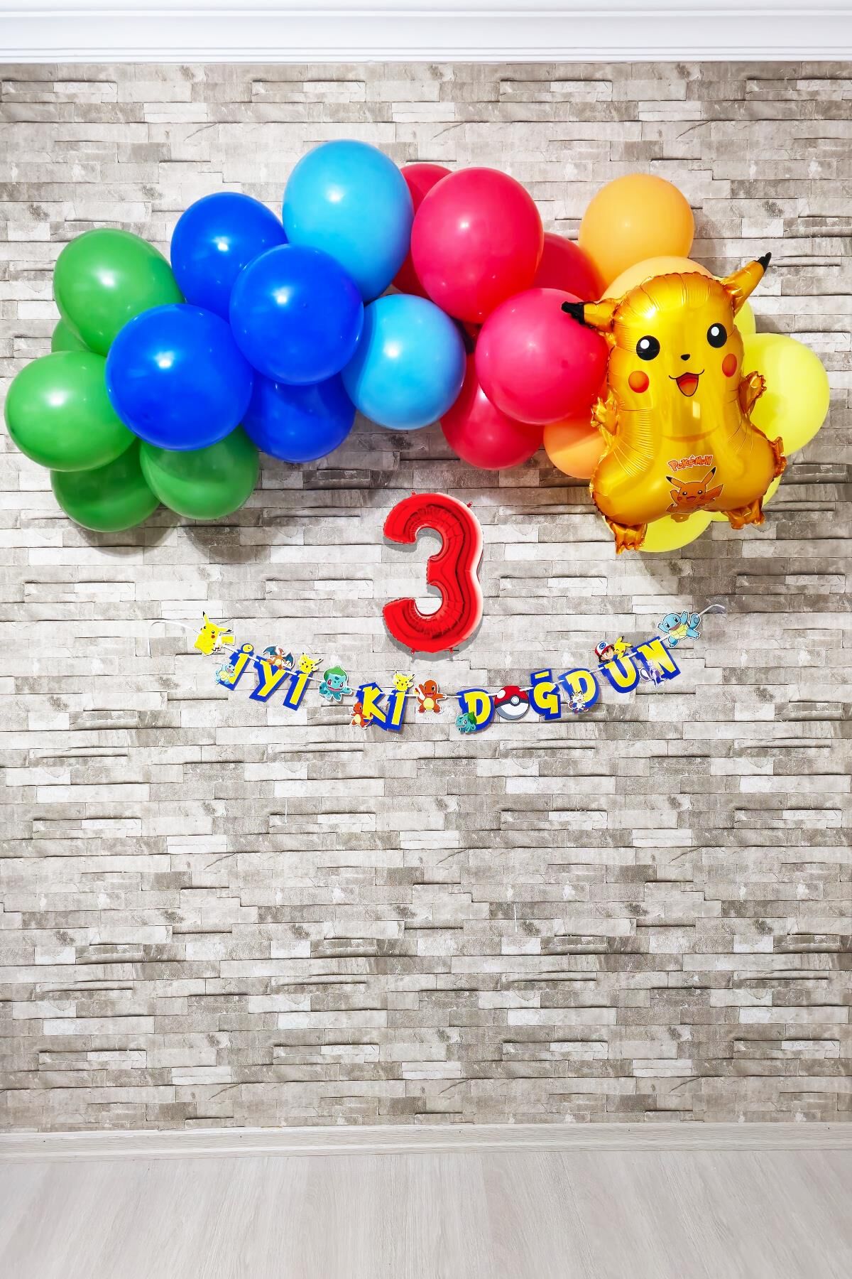 Pokemon Temalı Doğum Günü Parti Seti Yaş Balonlu Bannerlı Pokemon Doğum Günü Süsleme Seti 3