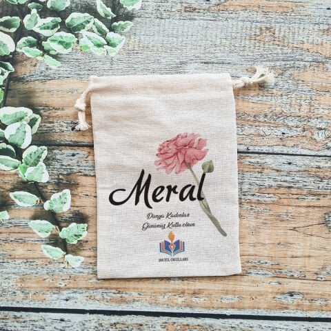 Tek Tek İsimli Soft Çiçekler 8 Mart Kadınlar Günü Hediye Kesesi Şirket Logolu