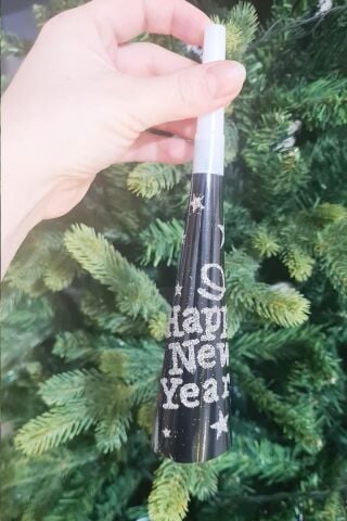 Yılbaşı Düdükleri Gümüş Lüks Happy New Year Yazılı Gümüş Simli Uzun Yüksek Sesli Vuvuzela 6'lı