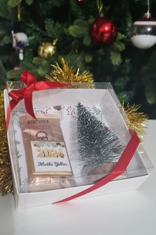 Yılbaşı Hediyesi Mini Yılbaşı Çam Ağacı Türk Kahvesi ve Çikolatalı Set Yeni Yıl Hediyesi