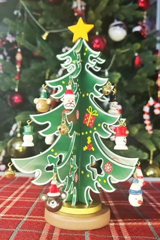Yılbaşı Dekor Obje Süslemeli Yılbaşı Ağaçı Süs 24 cm Ahşap Yılbaşı Masa Üstü Dekor Ağacı