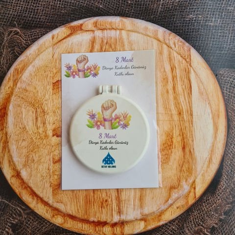 8 Mart Kadınlar Günü Hediyesi Logo Baskılı Ayna Hediyelik